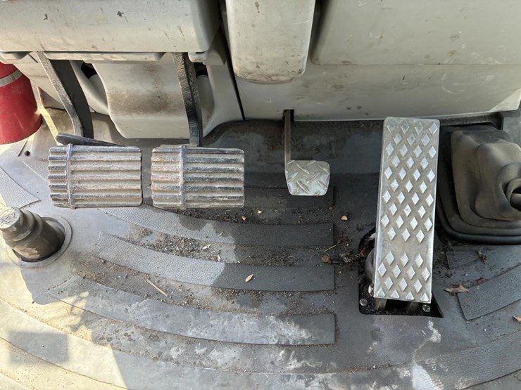 2008-caterpillar-430e-image-28