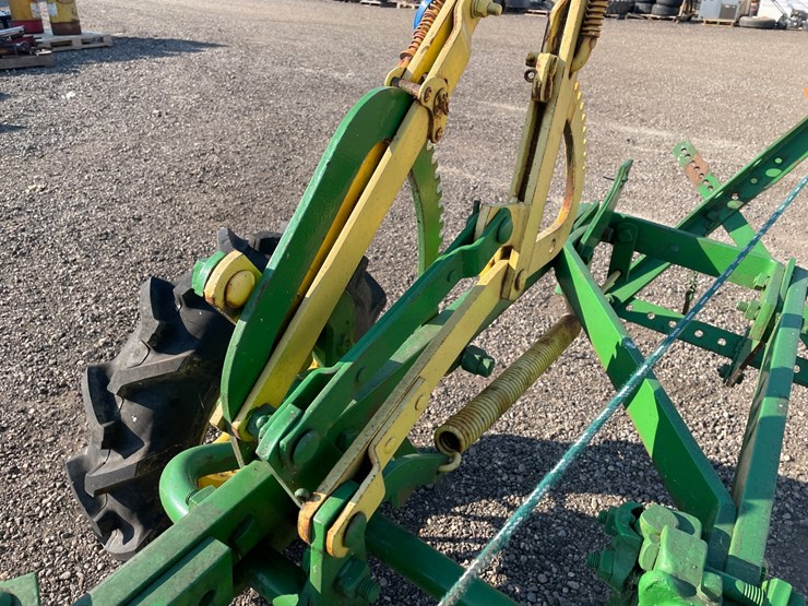 john-deere-2-image-12