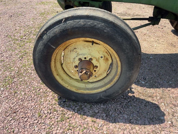 john-deere-630-image-93