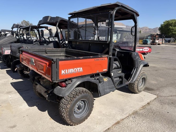 2017-kubota-rtv-x900-image-3