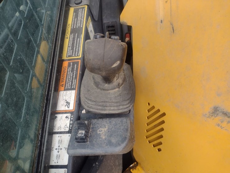 deere-325g-image-11