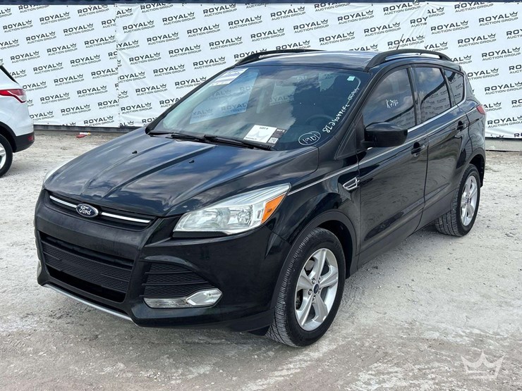 2015-ford-escape-image-1
