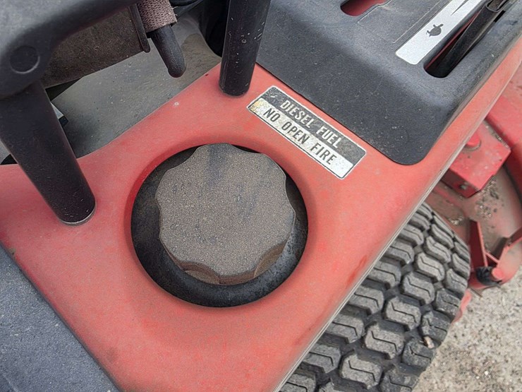2005-massey-ferguson-gc2300-image-31