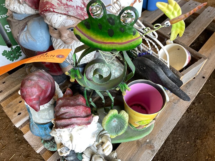 #4721-•-garden-items-image-10