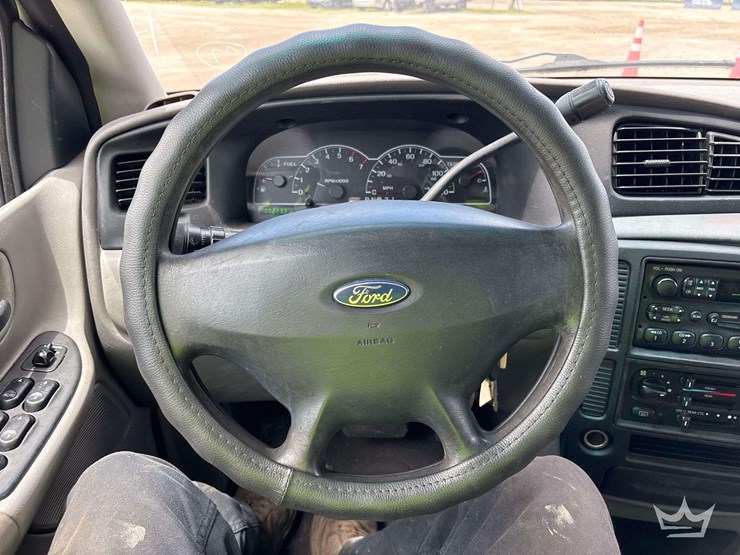 2003-ford-windstar-image-14