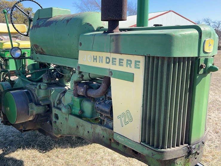 john-deere-720-image-10