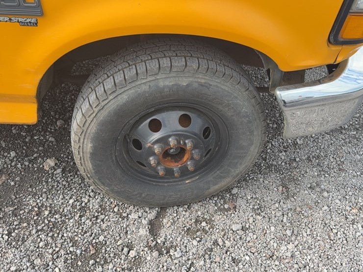 1997-ford-f350-image-4