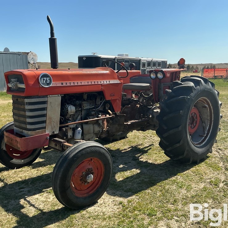 1970 MASSEY-FERGUSON 175
