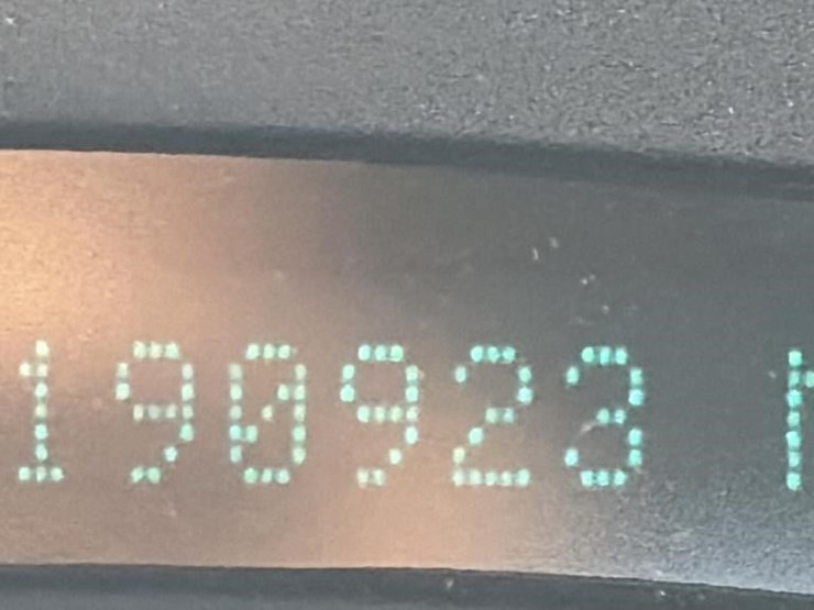 2003-chevrolet-silverado-2500-image-18
