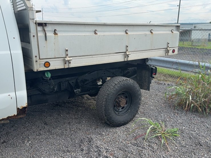 2001-ford-f350-image-16