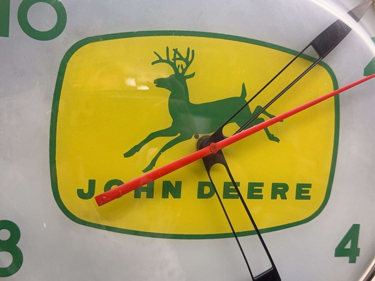 john-deere-dealer-clock-image-2