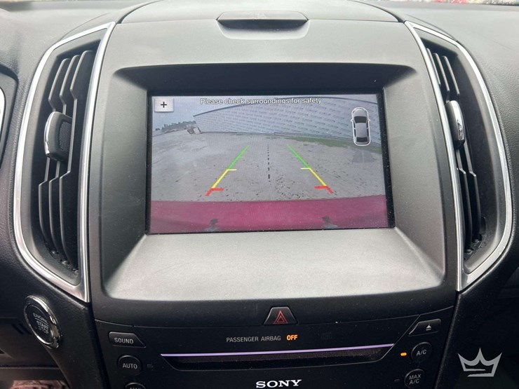 2016-ford-edge-image-15
