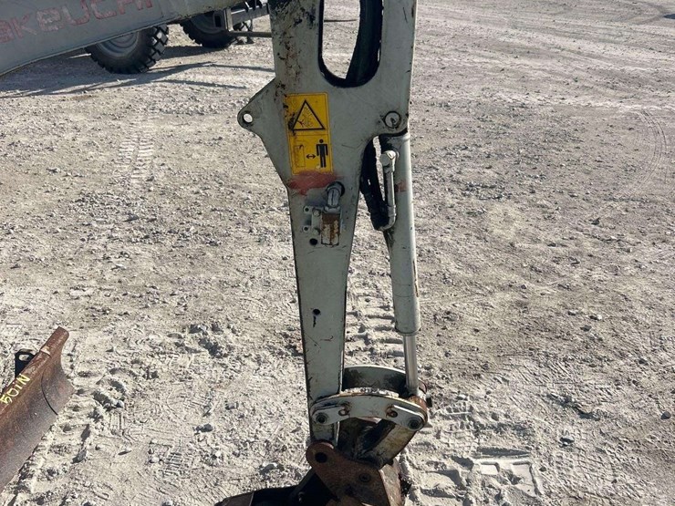 2019-takeuchi-tb216-image-18