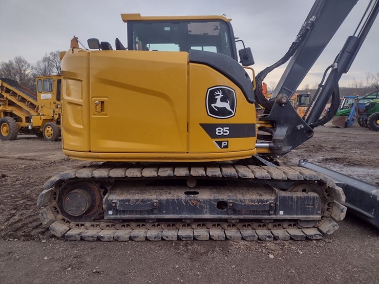 john-deere-85-image-34