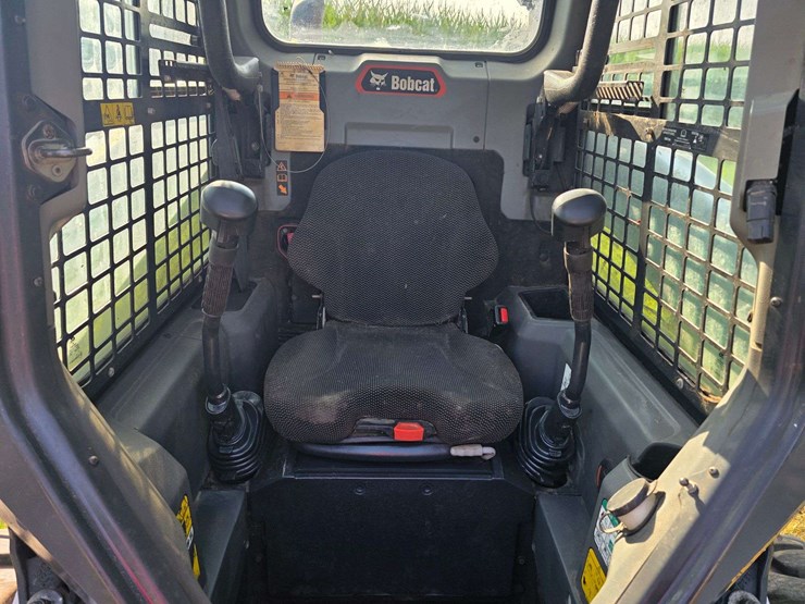 2021-bobcat-s76-image-64