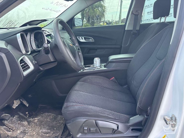 2015-chevrolet-equinox-image-12