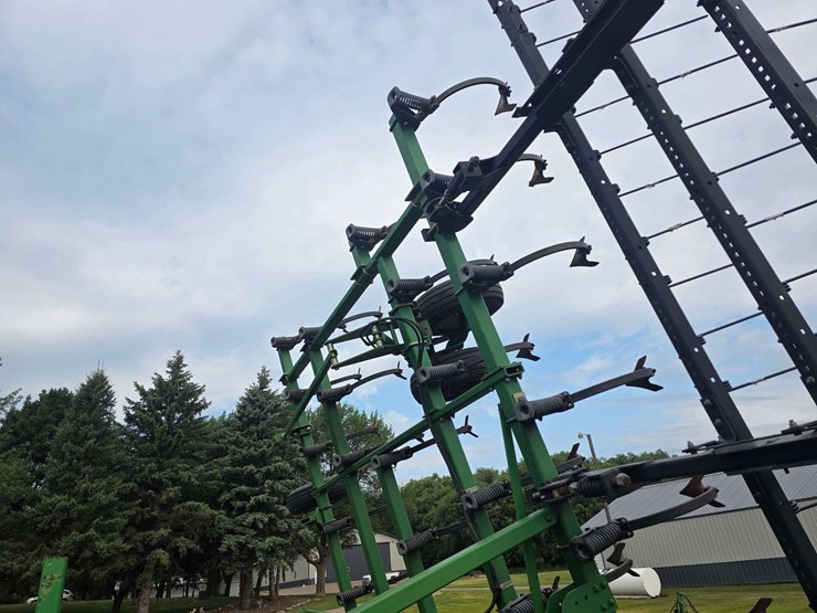 john-deere-2210-image-36