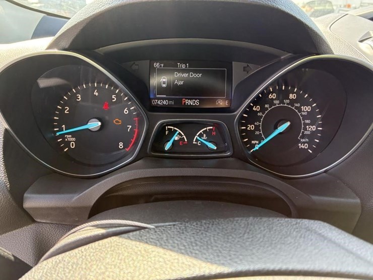 2018-ford-escape-se-image-17