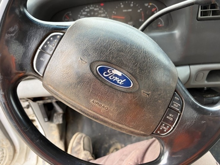 2003-ford-f450-image-29