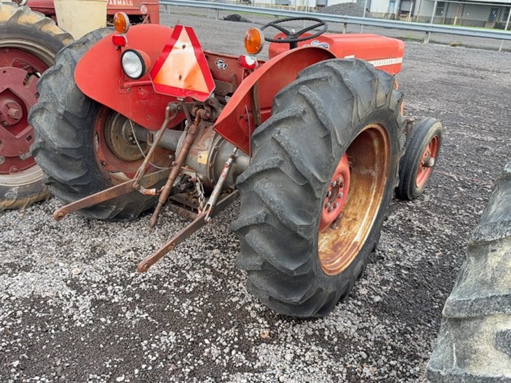 massey-ferguson-135-image-9