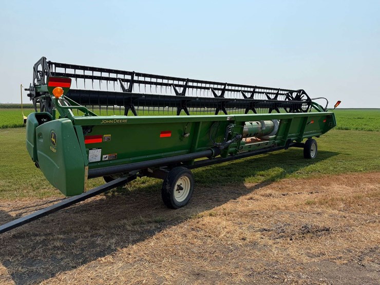 john-deere-630f-image-10