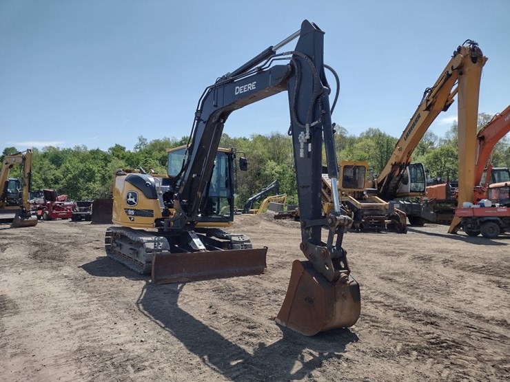 23-john-deere-85-image-52