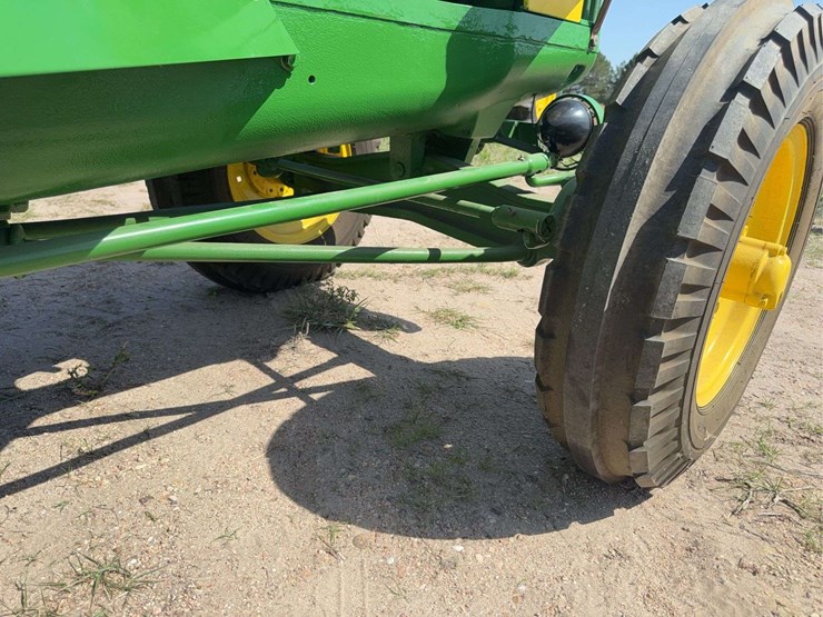 john-deere-620-image-23