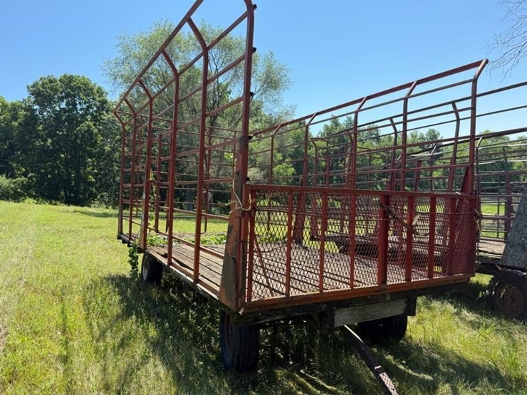 meyer-bale-rack-&-gear-image-1