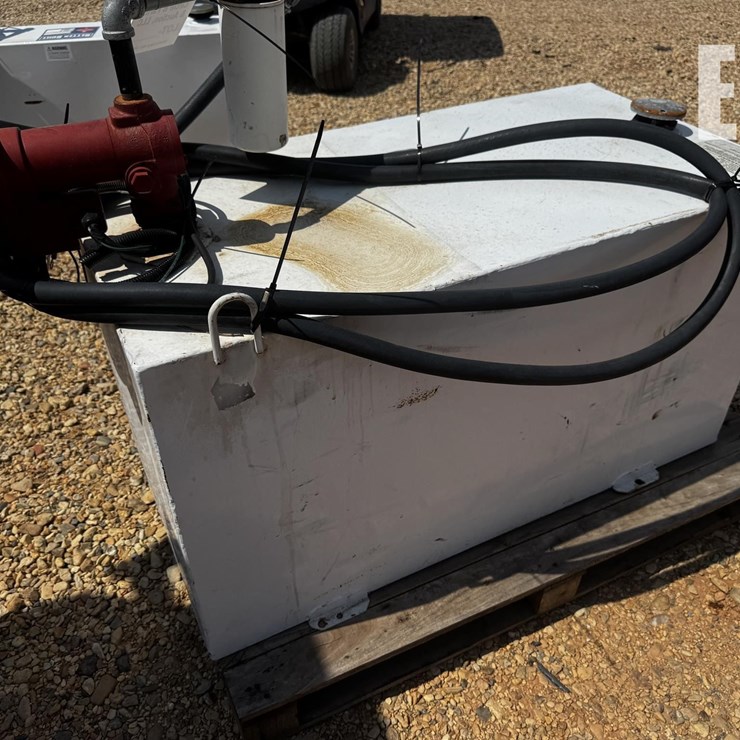 FUEL TANK 100 GAL