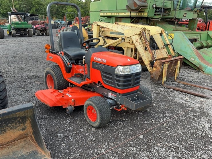 #3031-•-kubota-bxz230-tractor-image-3