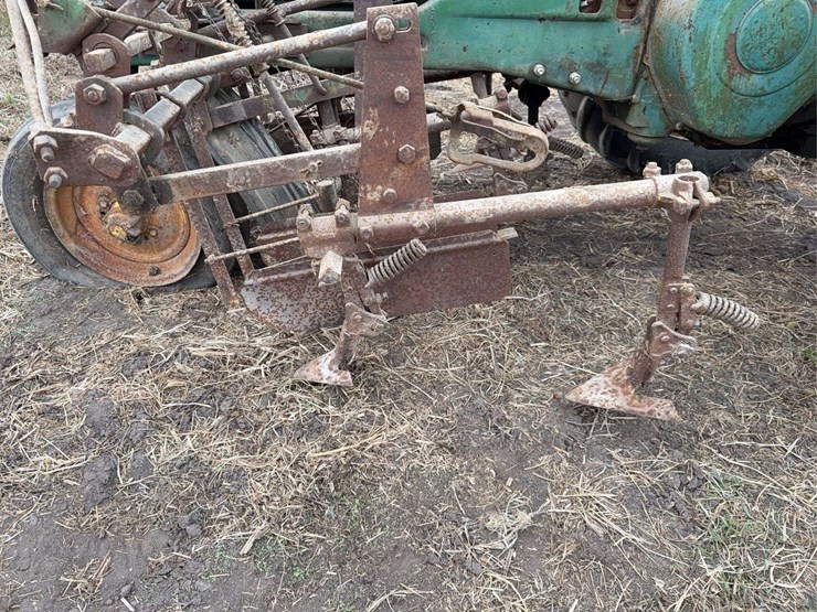 john-deere-b-image-40