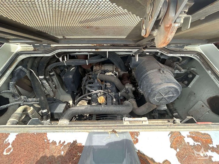 takeuchi-tl10v2-image-7
