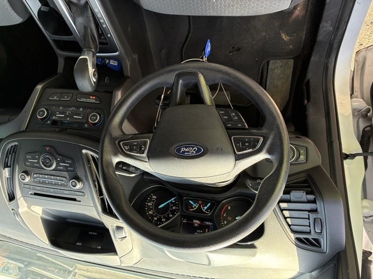 2018-ford-escape-se-image-15