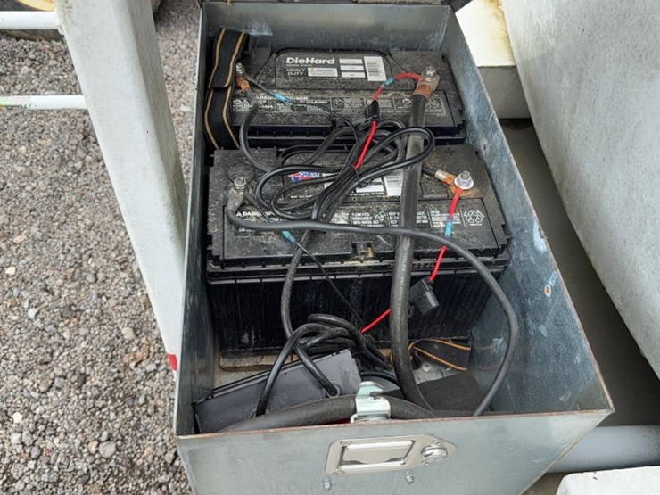 #2098-•-2007-tandem-axle-fuel-trailer-image-7