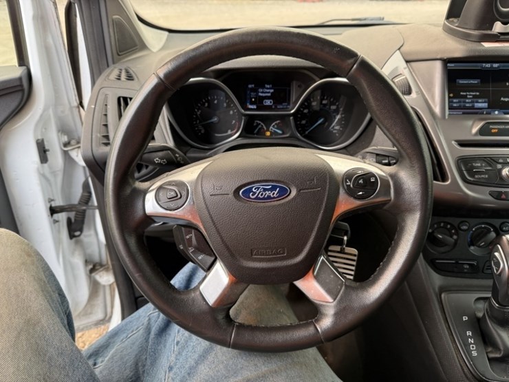 2016-ford-transit-connect-image-26