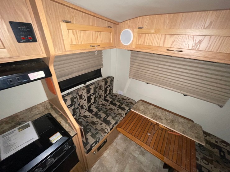 #7001-•-2018-escape-5.0-ta-5th-wheel-camper-(has-mn-title-in-dealy)-image-45