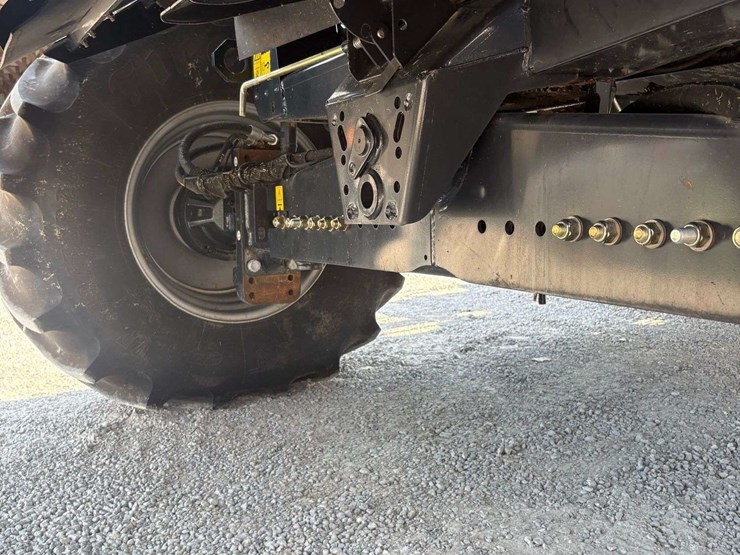 2020-case-ih-8250-image-18
