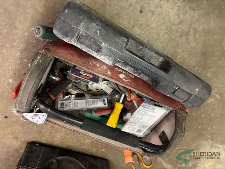 tool-carrier-and-contents,-partial-socket-set-image-1