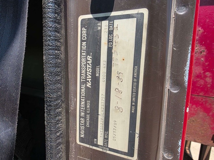 1990-international-dt466-image-43