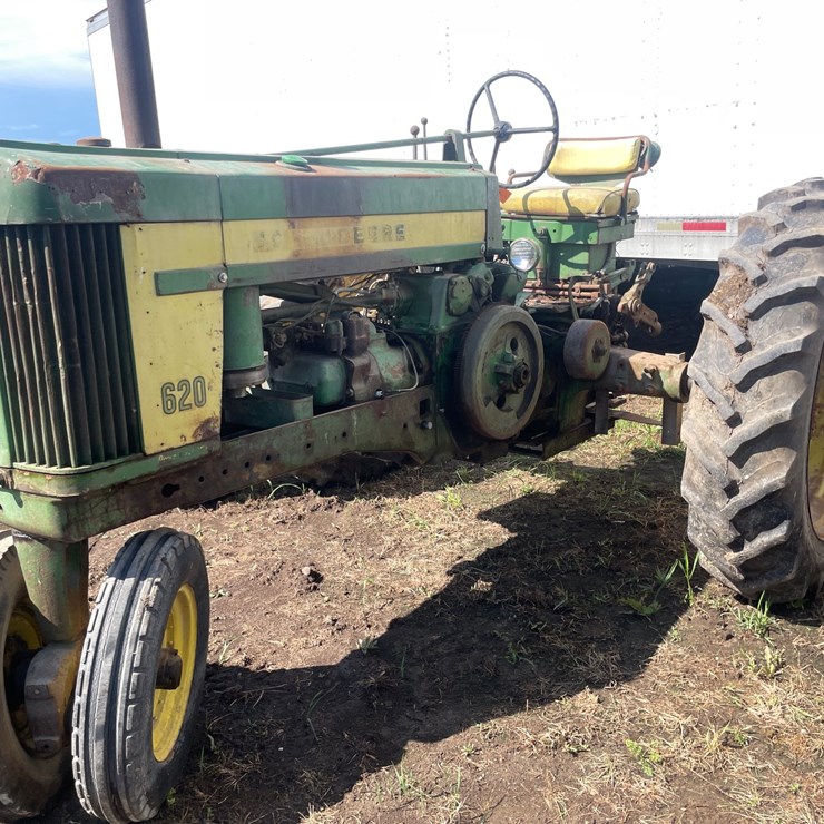 JOHN DEERE 620