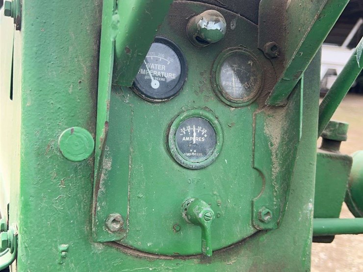 john-deere-70-image-54