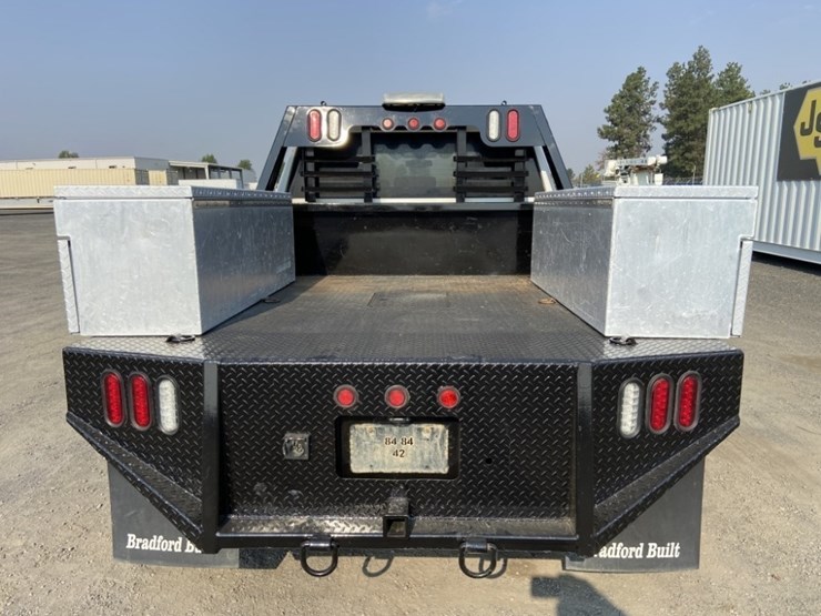 2020-chevrolet-silverado-2500-image-35