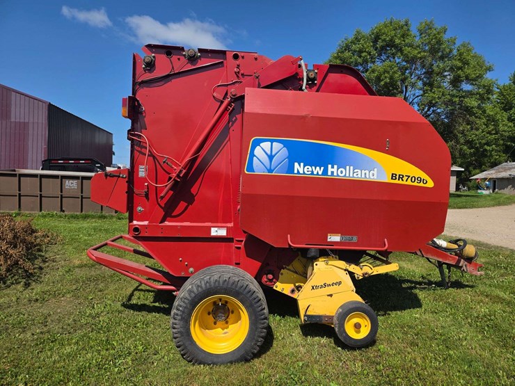 new-holland-br7090-image-6