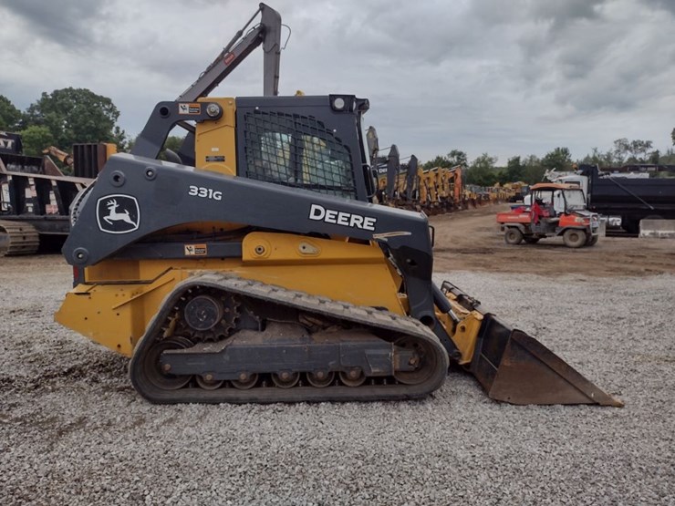 deere-331g-image-3