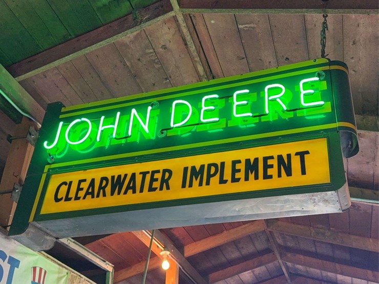 john-deere-double-sided-neon-dealership-sign-image-4
