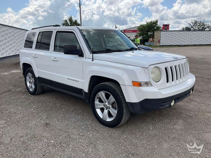 2014-jeep-patriot-image-2