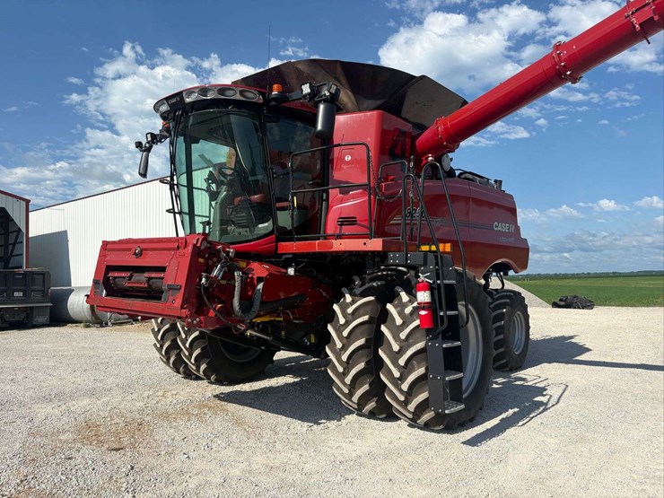2020-case-ih-8250-image-3