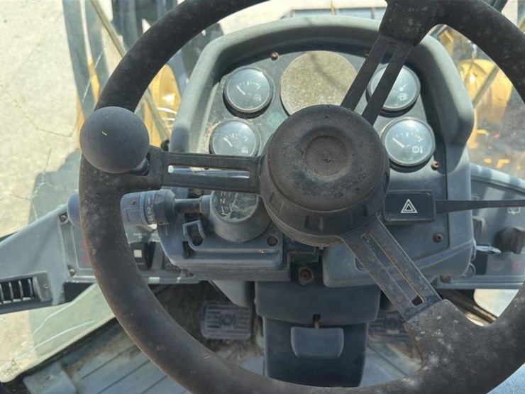 1998-caterpillar-it28g-image-37