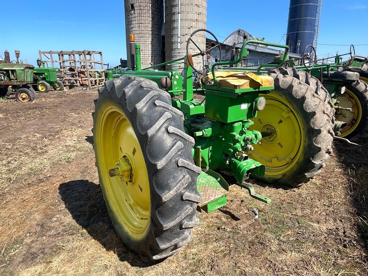 john-deere-b-image-7