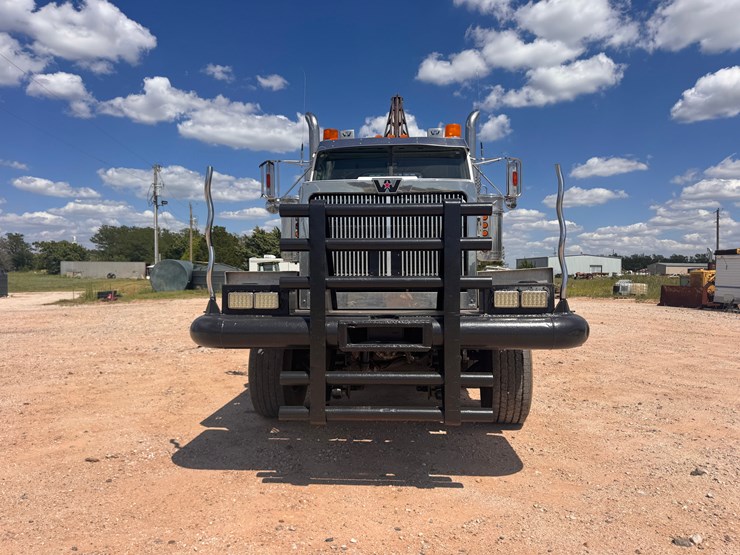 2007-western-star-6900xd-image-3